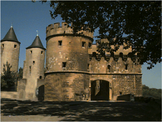 Metz-Castle2